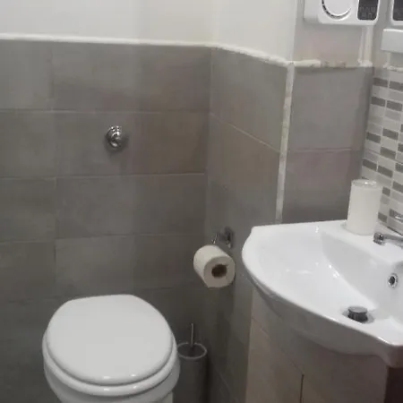 Francesca Bed and Breakfast 3*